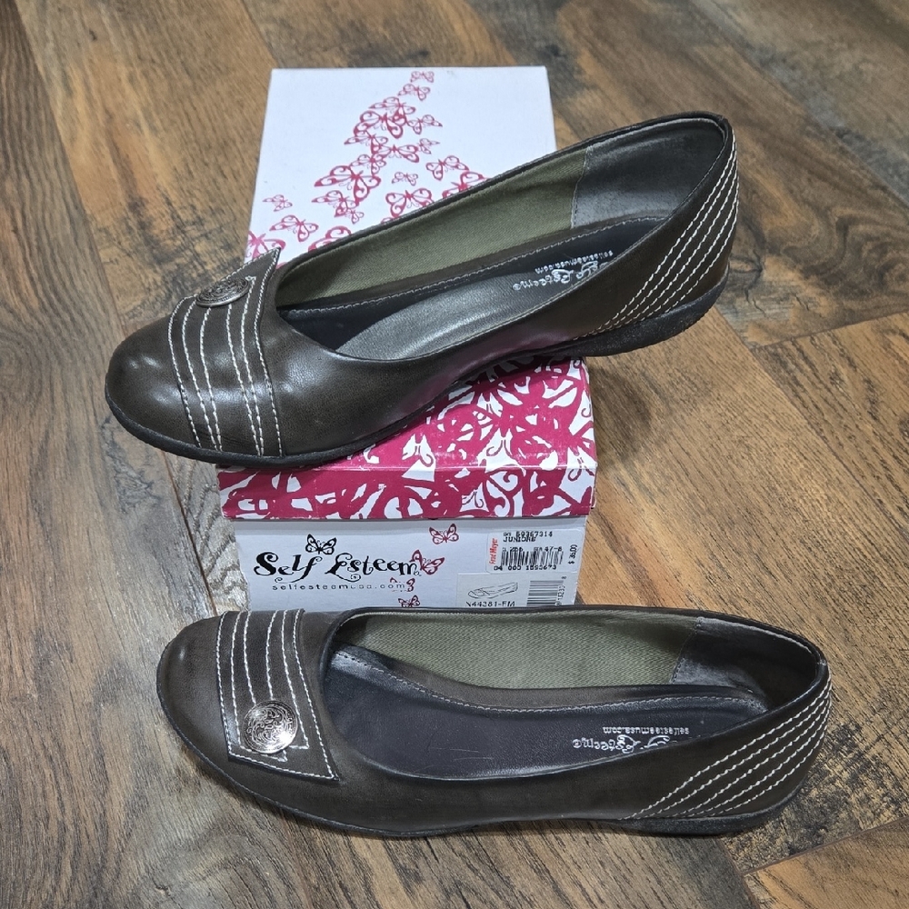 Self Esteem Women's Charcoal Flats